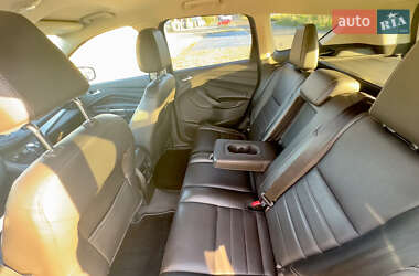 Внедорожник / Кроссовер Ford Escape 2013 в 