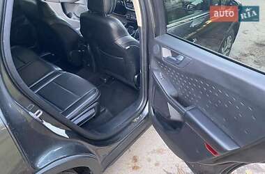 Внедорожник / Кроссовер Ford Escape 2020 в 