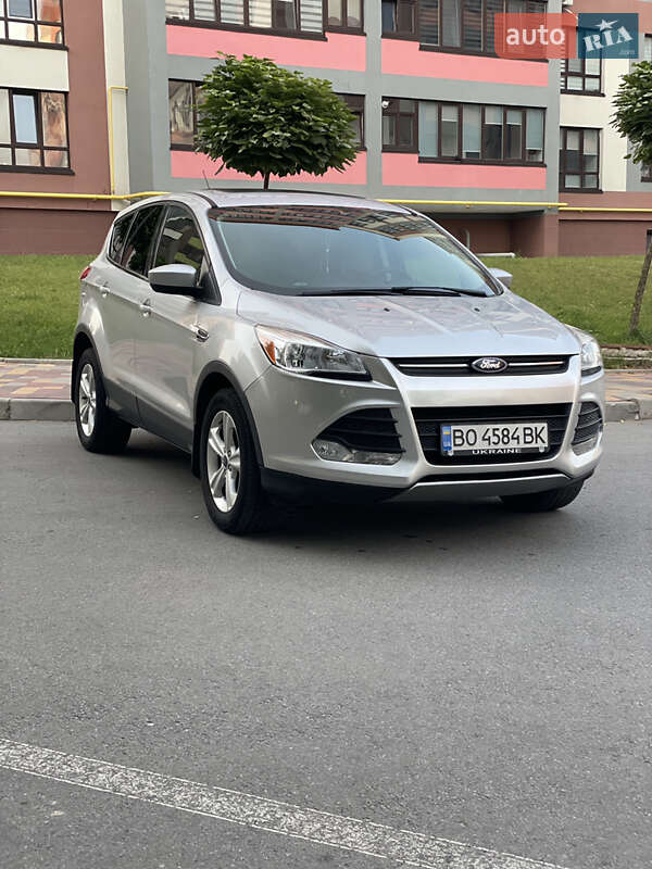 Внедорожник / Кроссовер Ford Escape 2015 в Тернополе