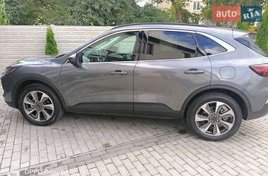 Внедорожник / Кроссовер Ford Escape 2024 в 