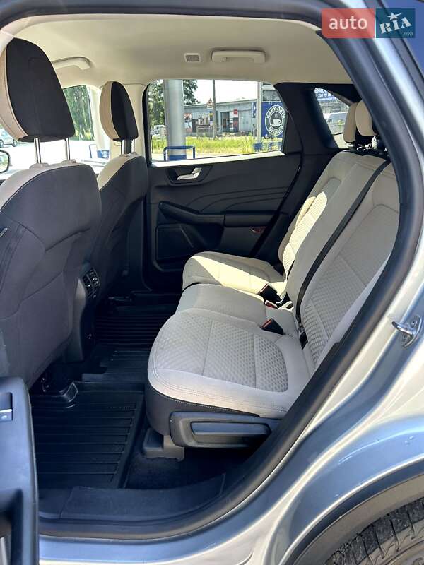 Внедорожник / Кроссовер Ford Escape 2021 в Кременчуге