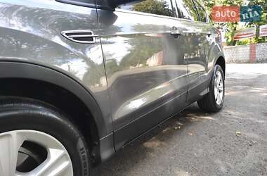 Внедорожник / Кроссовер Ford Escape 2013 в 