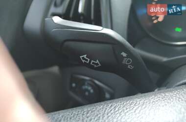 Внедорожник / Кроссовер Ford Escape 2013 в 