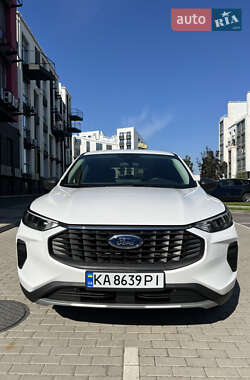 Внедорожник / Кроссовер Ford Escape 2024 в 