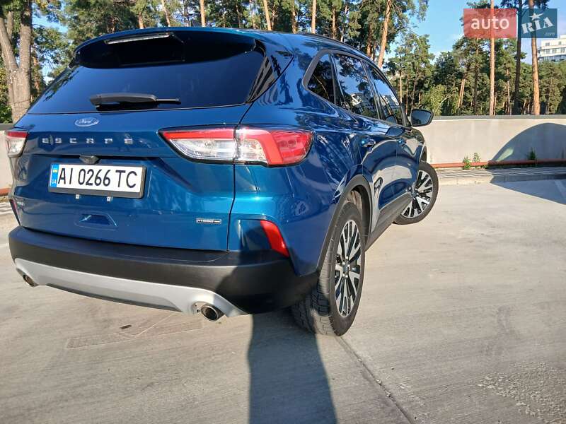 Внедорожник / Кроссовер Ford Escape 2020 в Ирпене