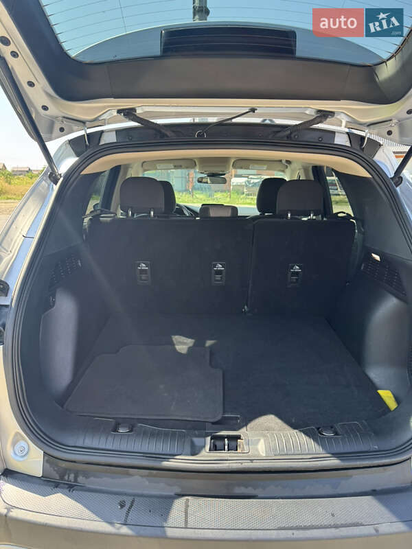 Позашляховик / Кросовер Ford Escape 2020 в Умані