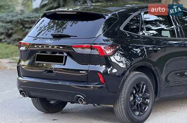 Внедорожник / Кроссовер Ford Escape 2020 в 