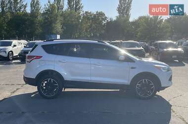 Внедорожник / Кроссовер Ford Escape 2013 в 