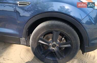 Внедорожник / Кроссовер Ford Escape 2017 в 