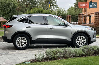 Внедорожник / Кроссовер Ford Escape 2023 в 