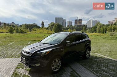 Внедорожник / Кроссовер Ford Escape 2014 в 