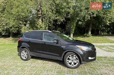Внедорожник / Кроссовер Ford Escape 2014 в 