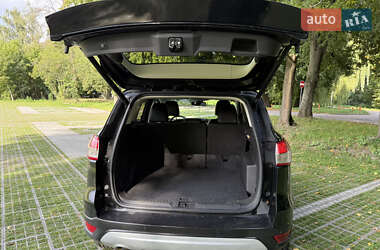 Внедорожник / Кроссовер Ford Escape 2014 в 