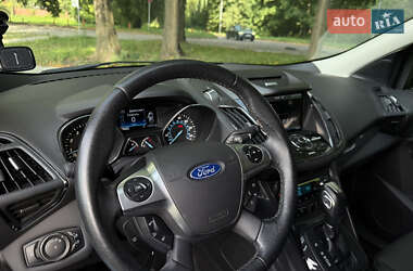 Внедорожник / Кроссовер Ford Escape 2014 в 