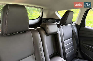 Внедорожник / Кроссовер Ford Escape 2014 в 