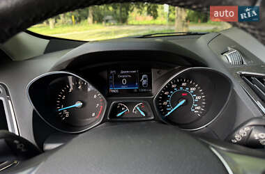Внедорожник / Кроссовер Ford Escape 2014 в 