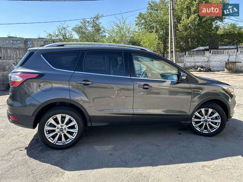 Внедорожник / Кроссовер Ford Escape 2018 в Днепре фото 5 Внедорожник / Кроссовер Ford Escape 2018 в Днепре