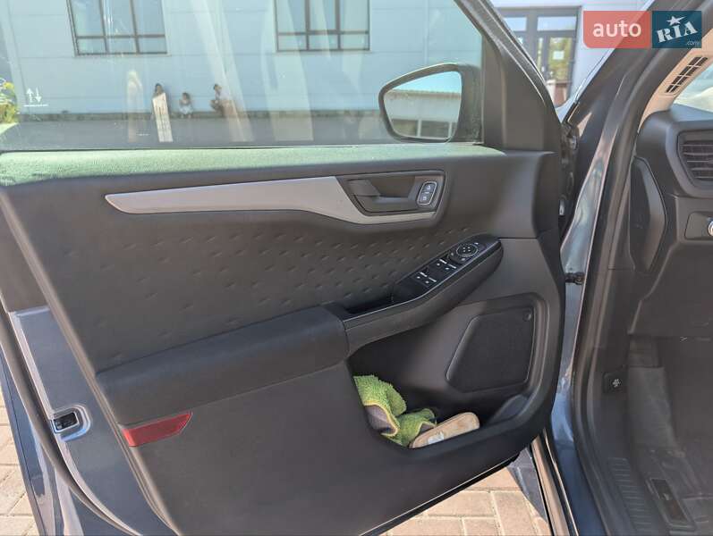 Внедорожник / Кроссовер Ford Escape 2020 в Ровно