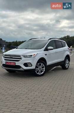 Позашляховик / Кросовер Ford Escape 2019 в Дрогобичі