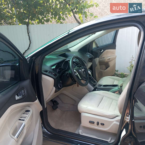 Позашляховик / Кросовер Ford Escape 2015 в Подільську