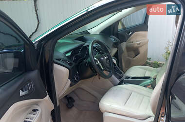Внедорожник / Кроссовер Ford Escape 2015 в 