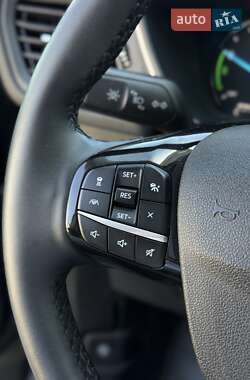 Внедорожник / Кроссовер Ford Escape 2022 в 