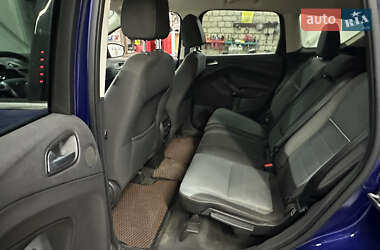 Внедорожник / Кроссовер Ford Escape 2013 в 