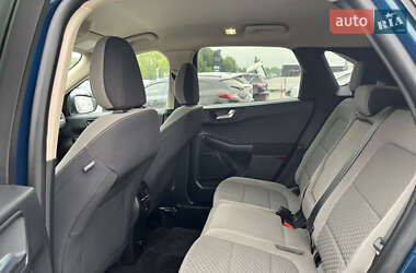 Внедорожник / Кроссовер Ford Escape 2020 в 