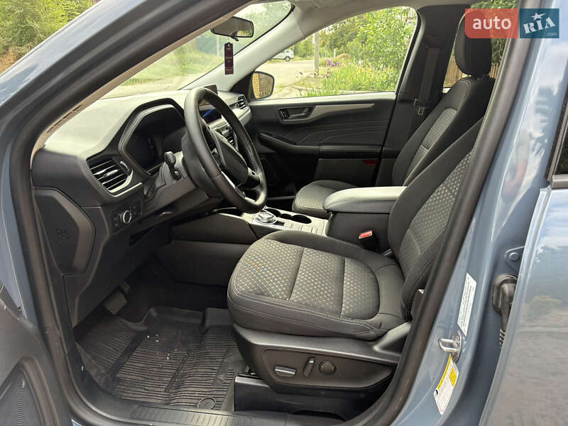 Внедорожник / Кроссовер Ford Escape 2023 в Запорожье