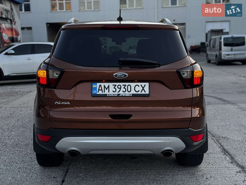 Внедорожник / Кроссовер Ford Escape 2017 в Житомире