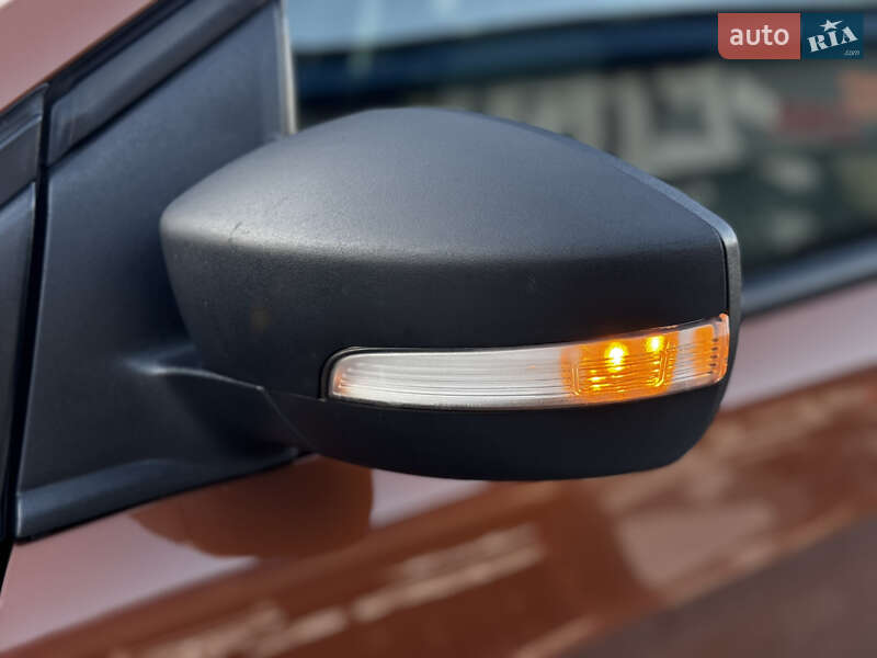 Внедорожник / Кроссовер Ford Escape 2017 в Житомире