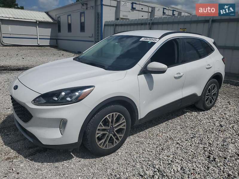 Внедорожник / Кроссовер Ford Escape 2020 в 