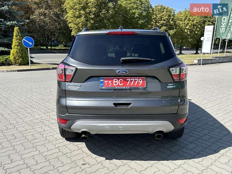 Внедорожник / Кроссовер Ford Escape 2018 в Луцке