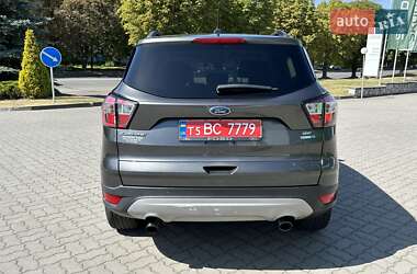 Внедорожник / Кроссовер Ford Escape 2018 в 