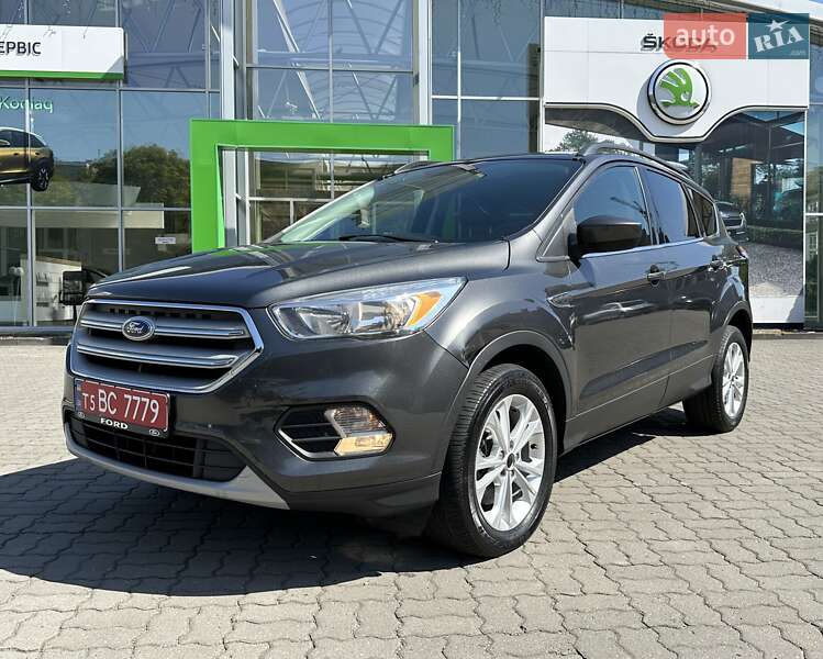 Внедорожник / Кроссовер Ford Escape 2018 в Луцке