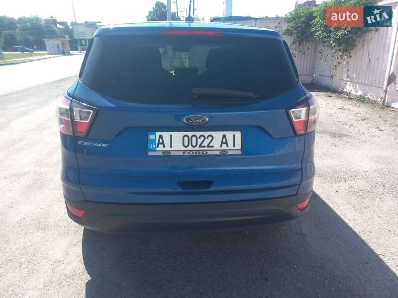 Внедорожник / Кроссовер Ford Escape 2017 в Киеве