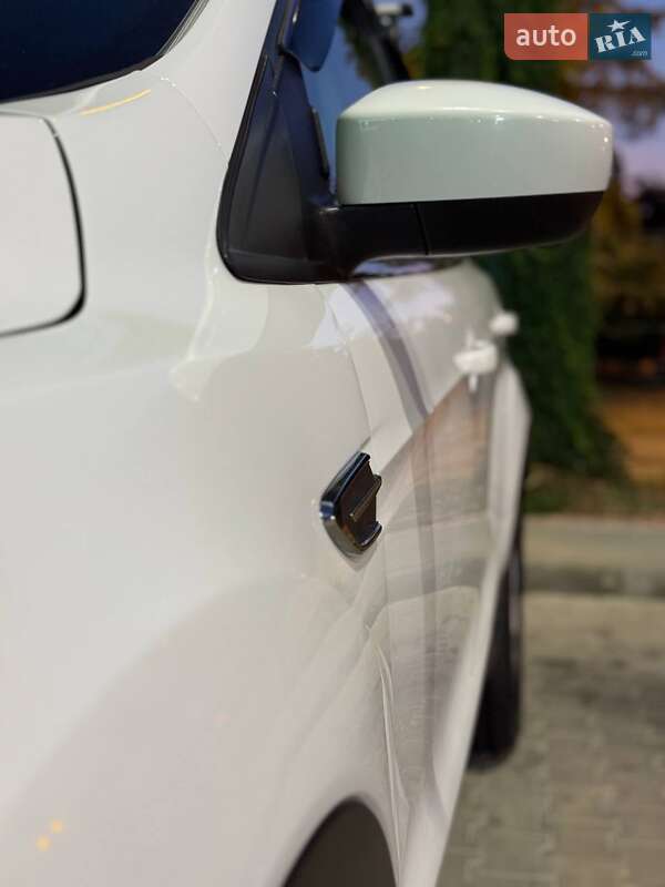 Внедорожник / Кроссовер Ford Escape 2017 в Одессе