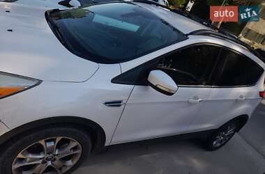 Внедорожник / Кроссовер Ford Escape 2013 в 