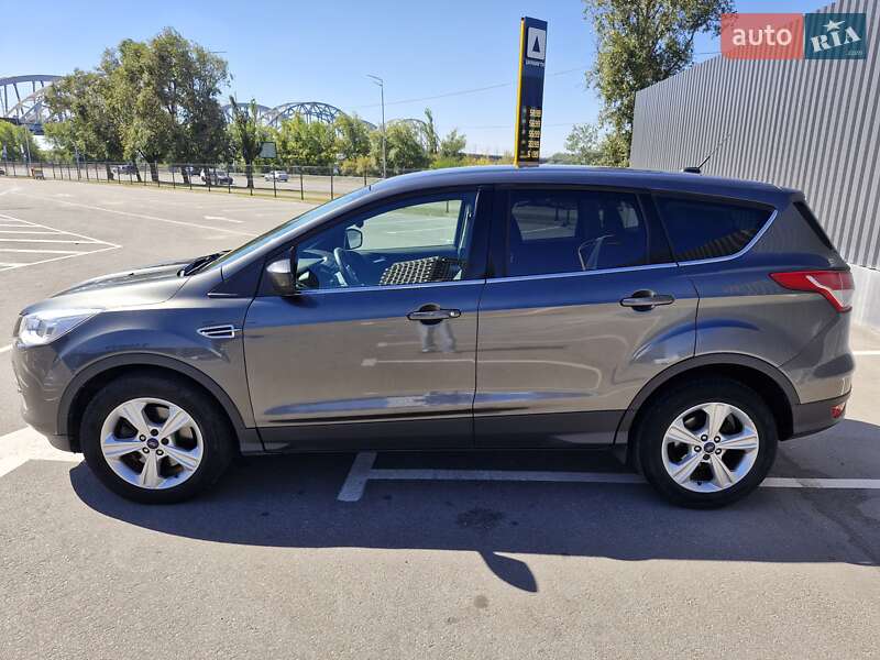 Внедорожник / Кроссовер Ford Escape 2015 в Киеве