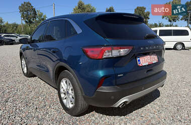 Внедорожник / Кроссовер Ford Escape 2020 в 