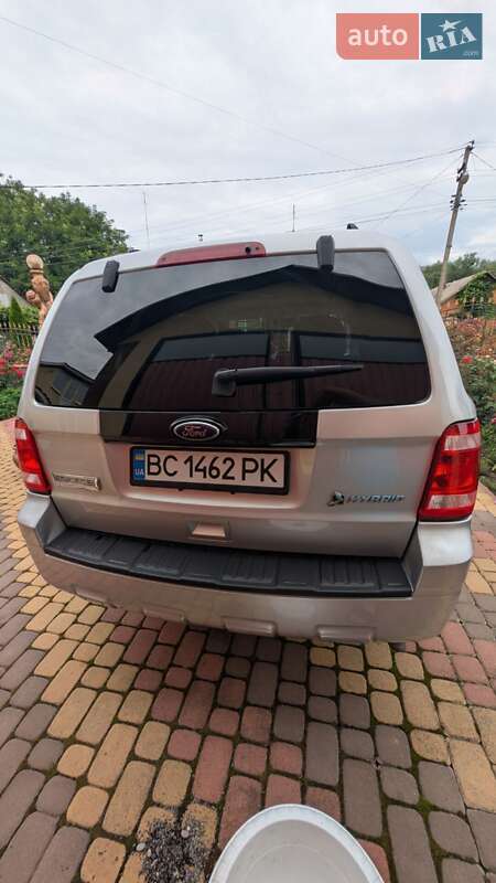 Внедорожник / Кроссовер Ford Escape 2010 в Львове