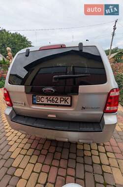 Внедорожник / Кроссовер Ford Escape 2010 в 