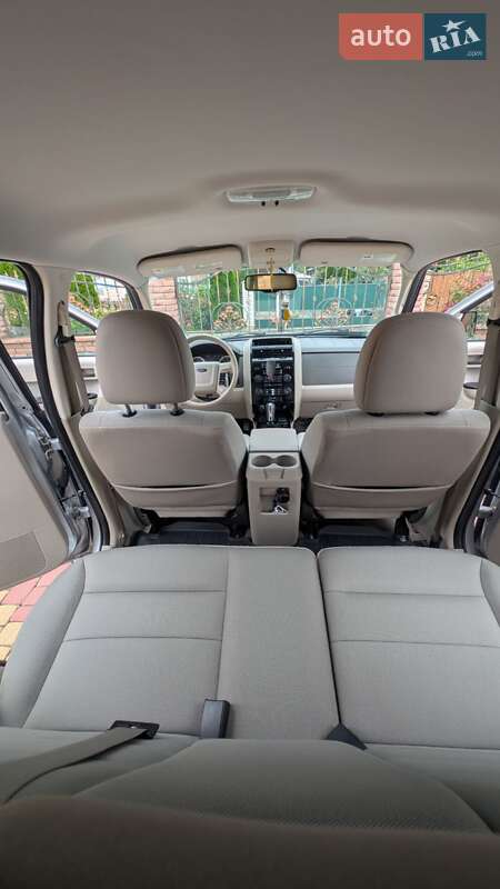 Внедорожник / Кроссовер Ford Escape 2010 в Львове