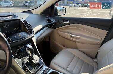 Внедорожник / Кроссовер Ford Escape 2013 в 
