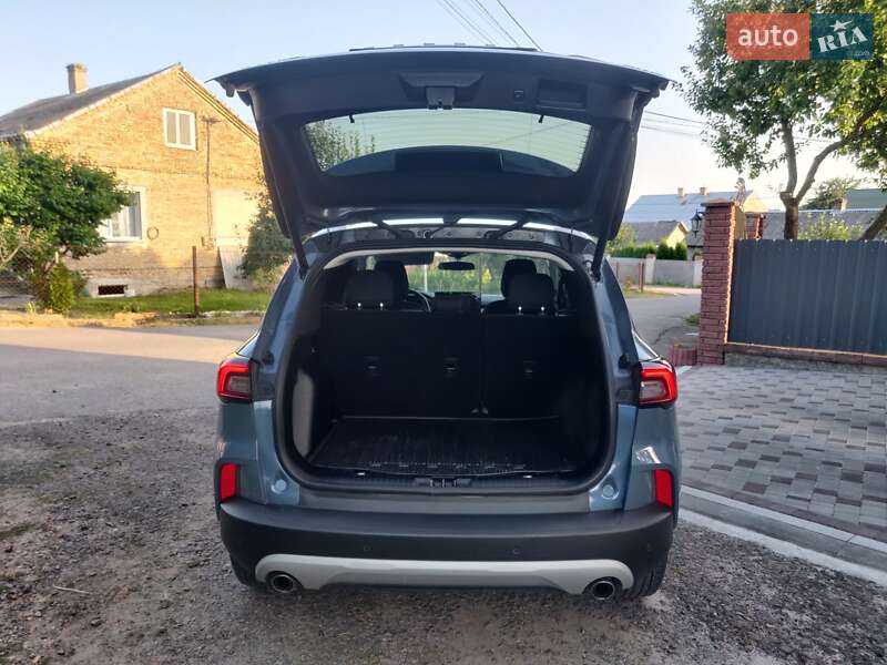 Позашляховик / Кросовер Ford Escape 2023 в Золочеві