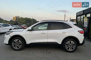 Внедорожник / Кроссовер Ford Escape 2019 в 