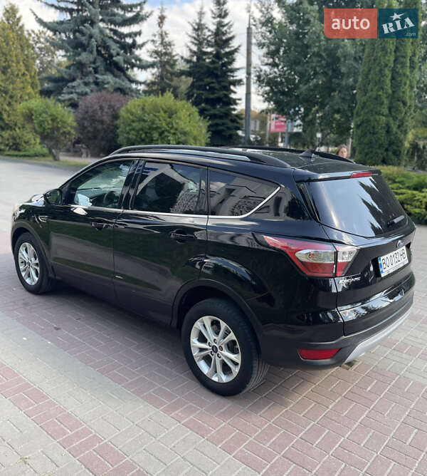 Внедорожник / Кроссовер Ford Escape 2017 в Тернополе