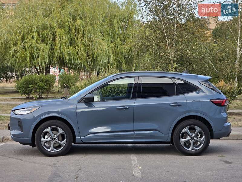 Внедорожник / Кроссовер Ford Escape 2024 в Кривом Роге