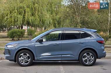 Внедорожник / Кроссовер Ford Escape 2024 в 
