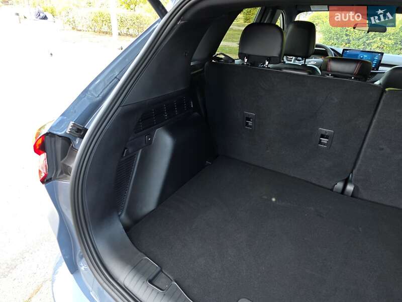 Внедорожник / Кроссовер Ford Escape 2024 в Кривом Роге